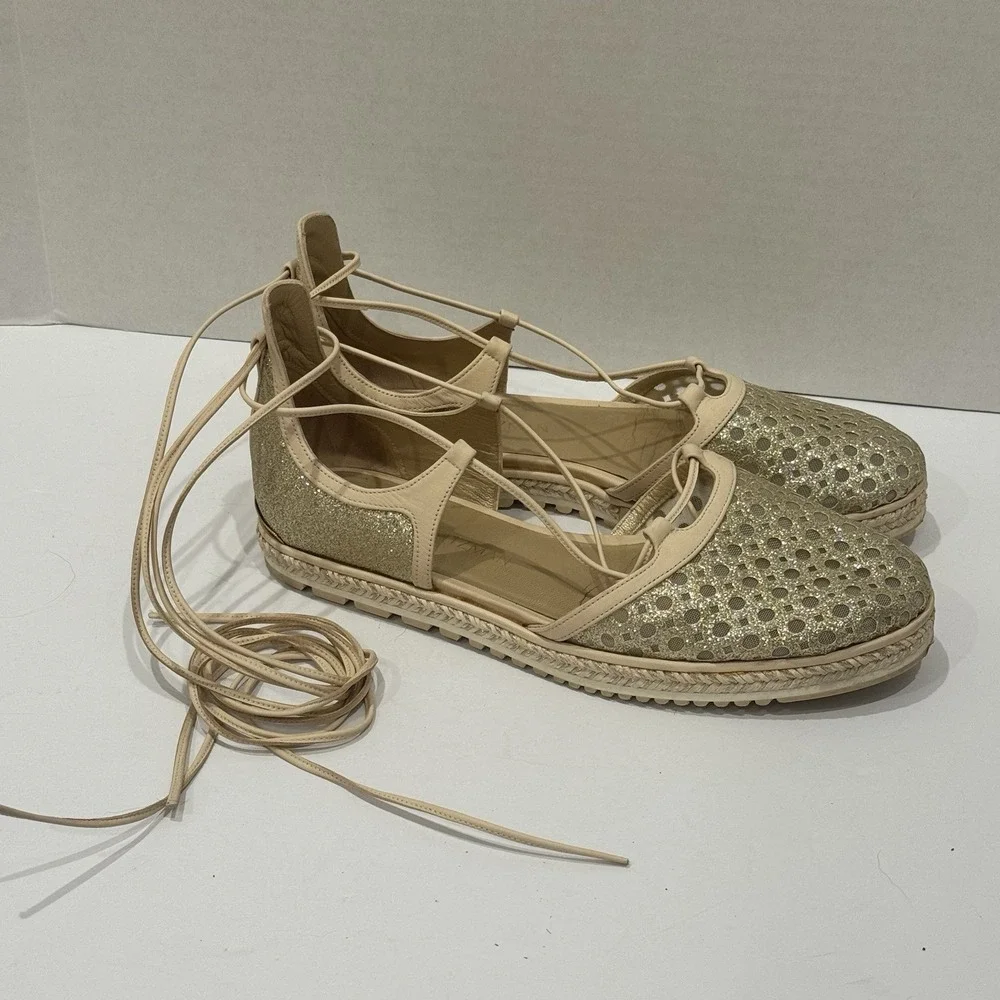 Stuart Weitzman 'Tweety' Strappy ballet Feminine‎ slingback Gold sandals Sz 8.5